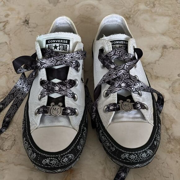 Rare Converse X Miley Cyrus Chuck Taylor All Star Sneakers Black & White Bandana - Picture 6 of 17
